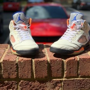 Jordan 5 Retro International Flight